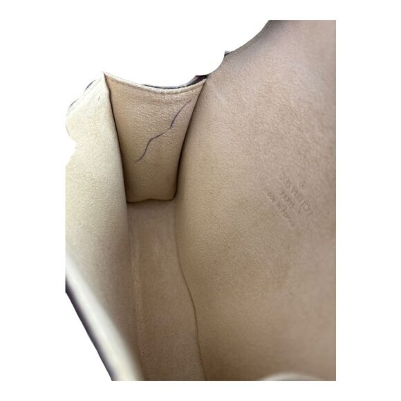 Louis Vuitton: LV Monogram Pochette Florentine Belt Bag - Picture 9 of 9